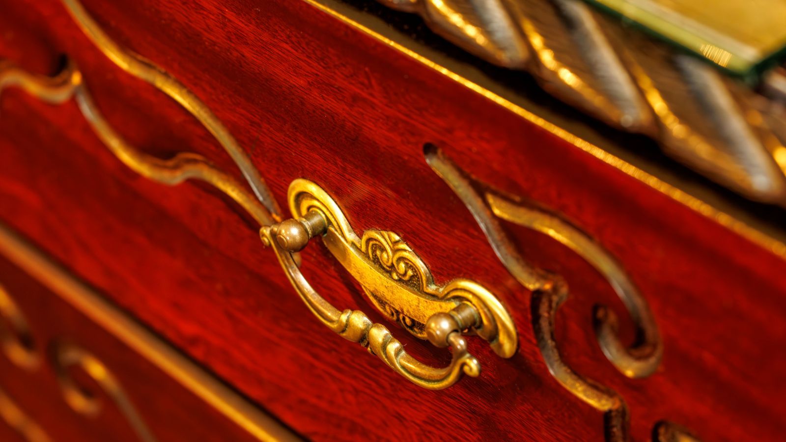 Classic Room Detail 1600 x 1067