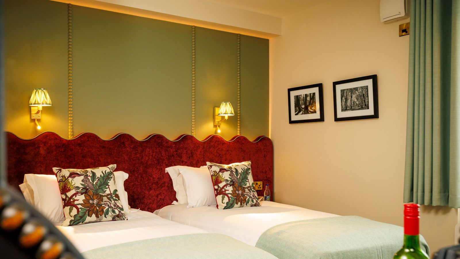 Superior Twin Room 2 1600 x 1067