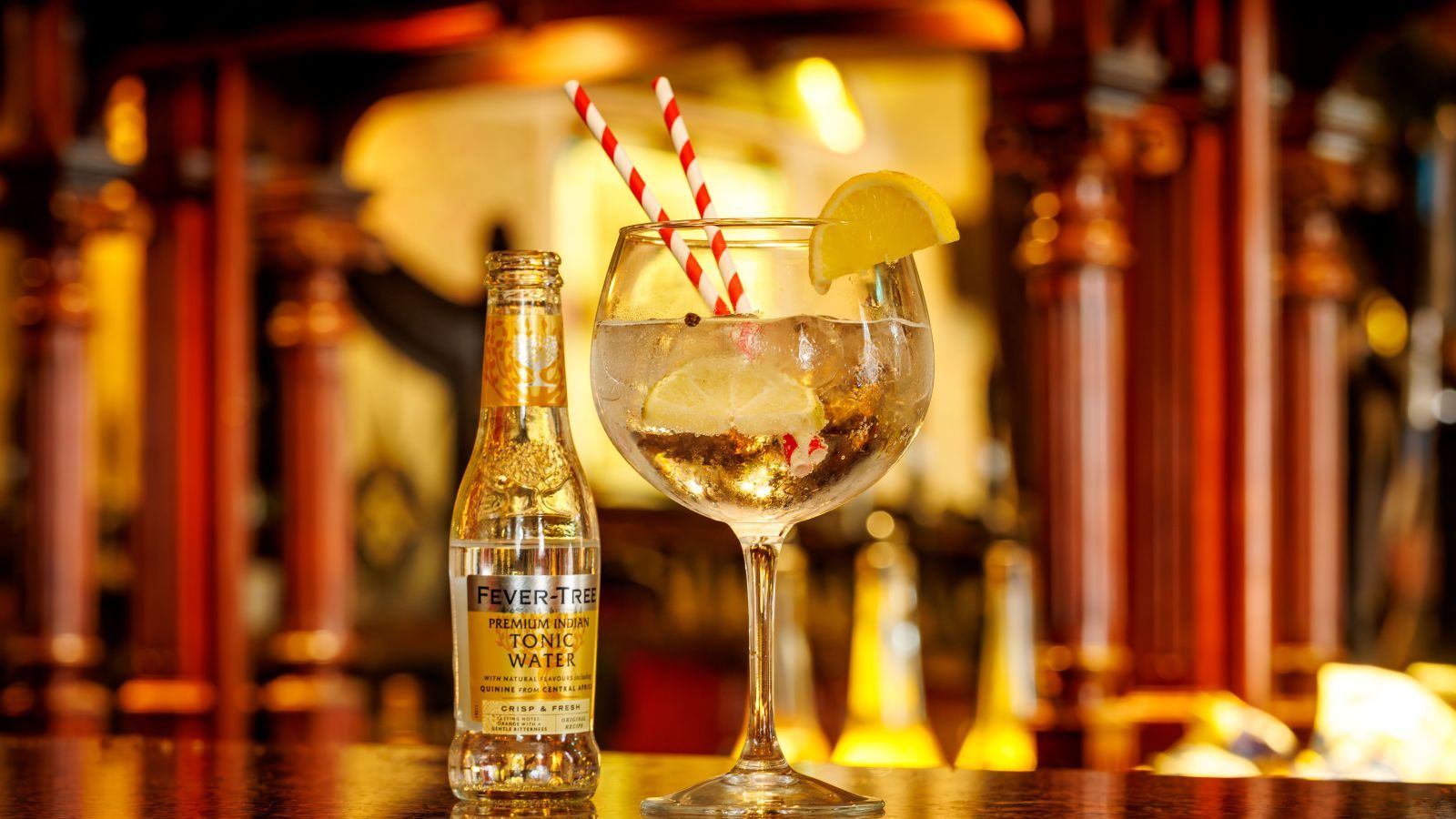 Bar 1600 x 1067